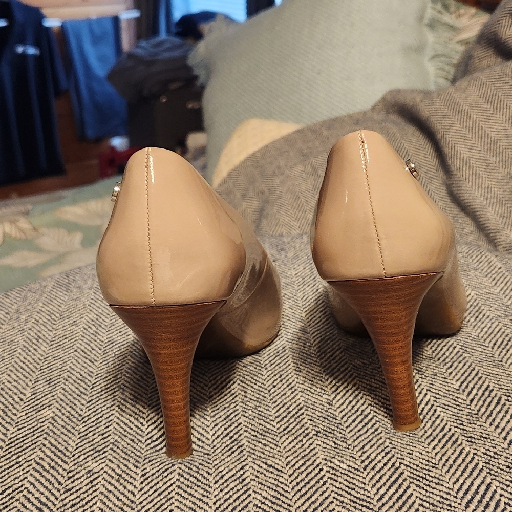 Open toe pumps - Picture 3 of 6